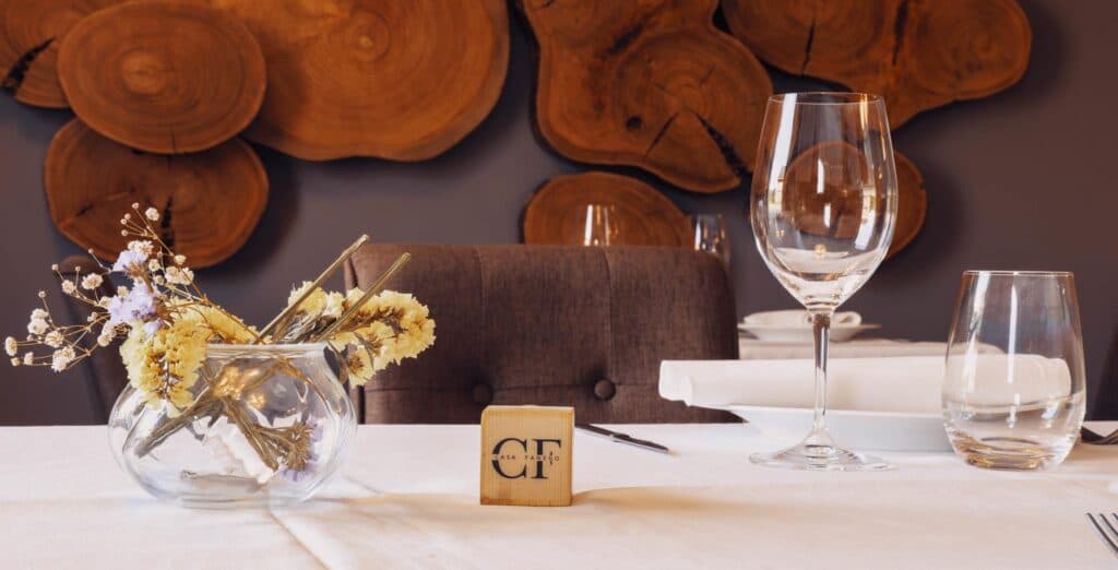 Restaurante Casa Fanego en O Vicedo con arroces y salón reformado en la zona del Ortegal